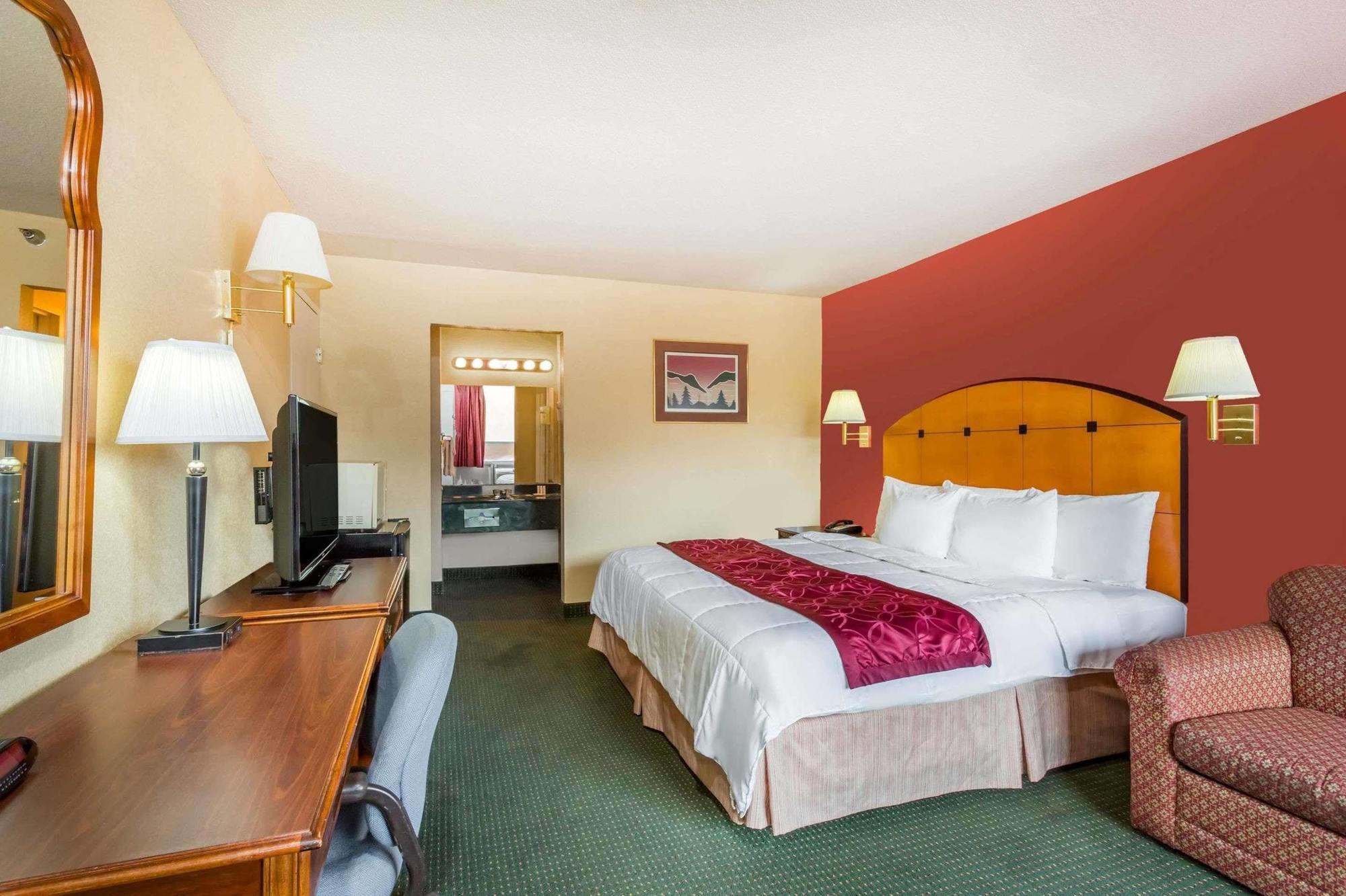 Hotel Ramada By Wyndham Roanoke Extérieur photo