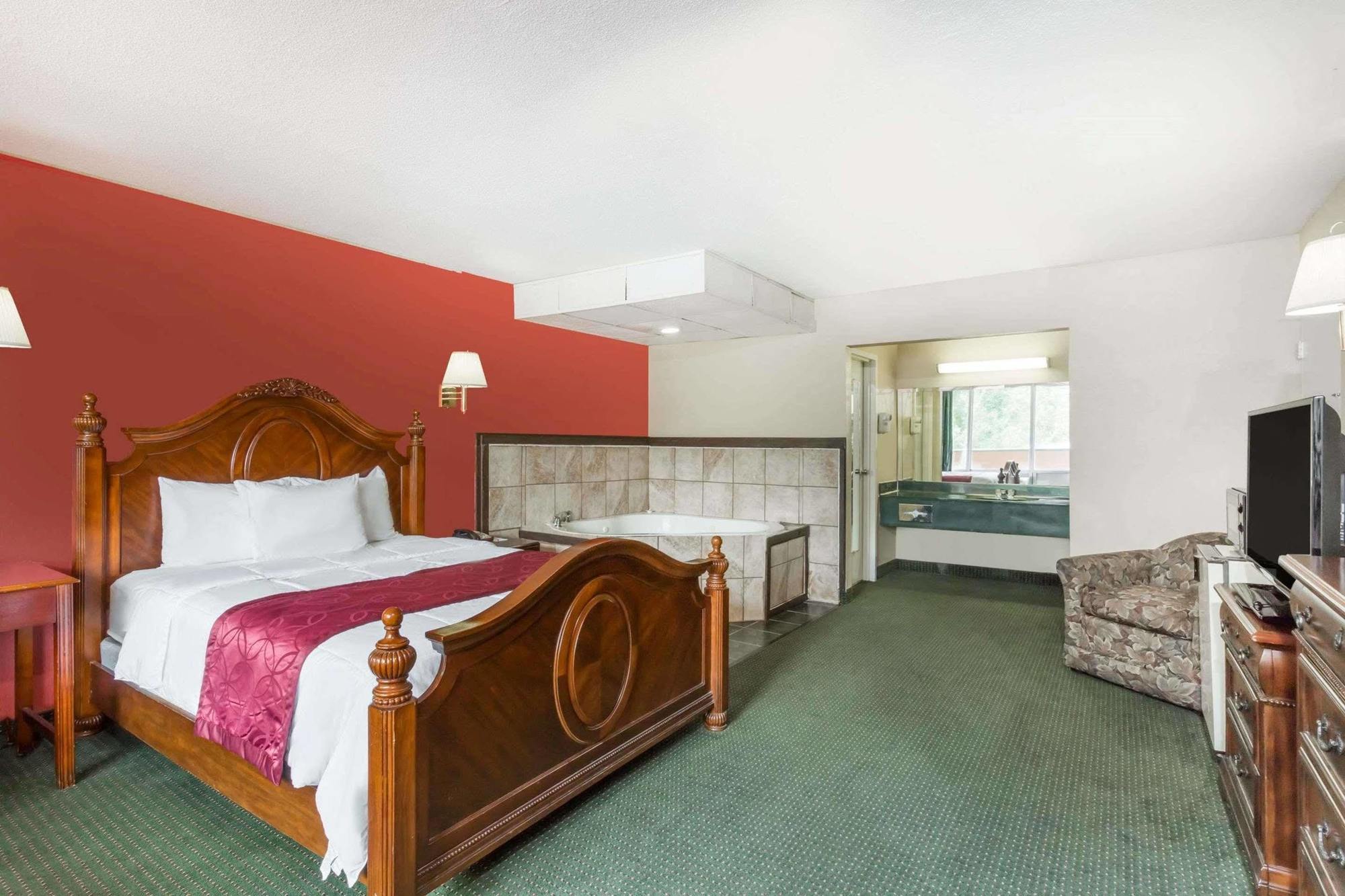 Hotel Ramada By Wyndham Roanoke Extérieur photo